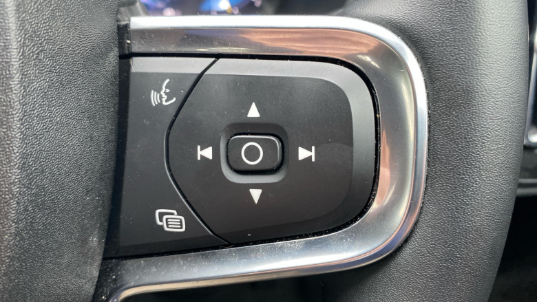 Volvo XC40 2.0 B4P Plus Dark 5dr Auto Petrol Estate